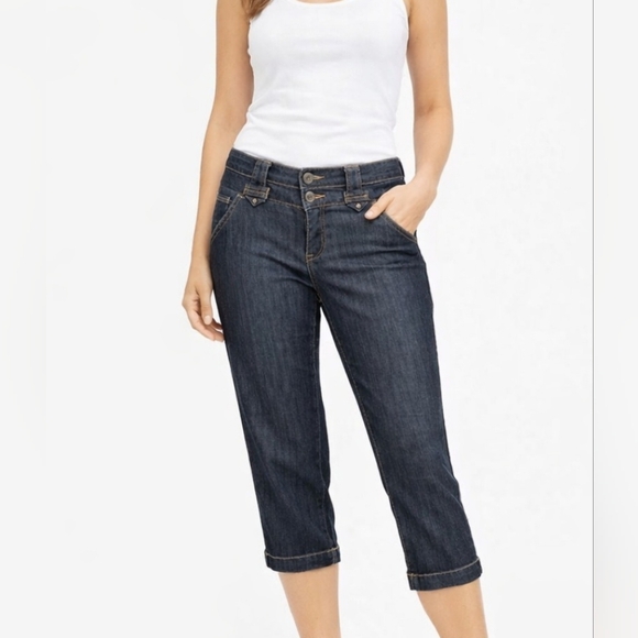 Denim - CB Established 1962 Womens Size 8 Dark Wash Stretch Trouser Capris